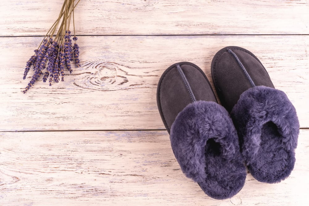 Peer Anoi Kan ignoreres Slippers | Køb herre & dame slippers til gode priser her